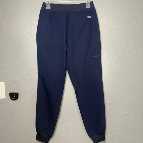 Figs -sold - Picture 2 of 6